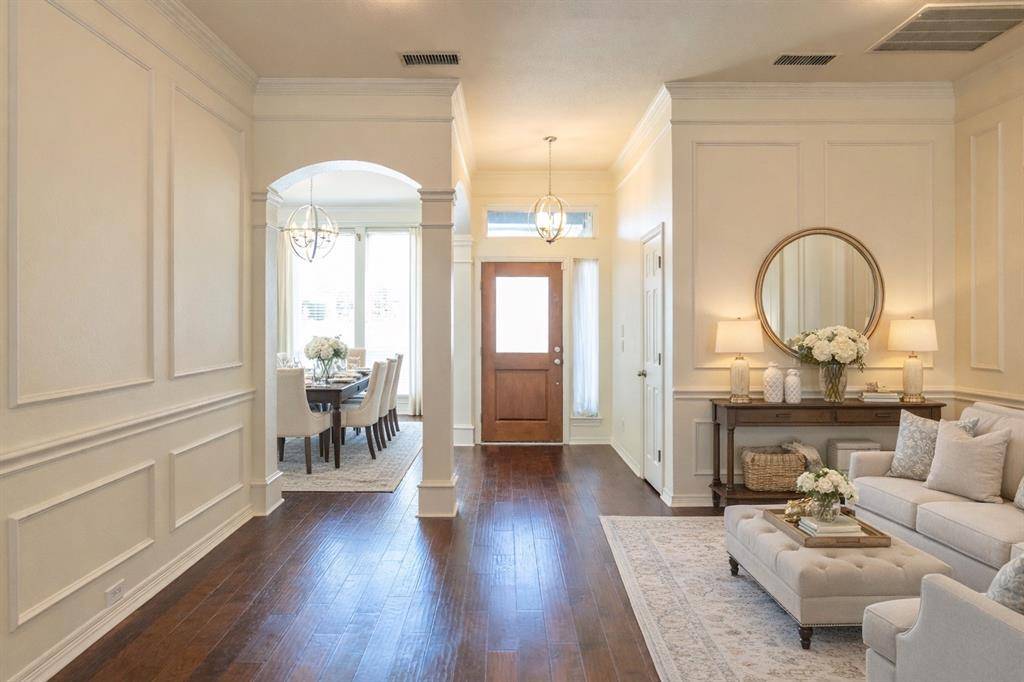 2009 Arbor Creek Drive, Carrollton, TX 75010