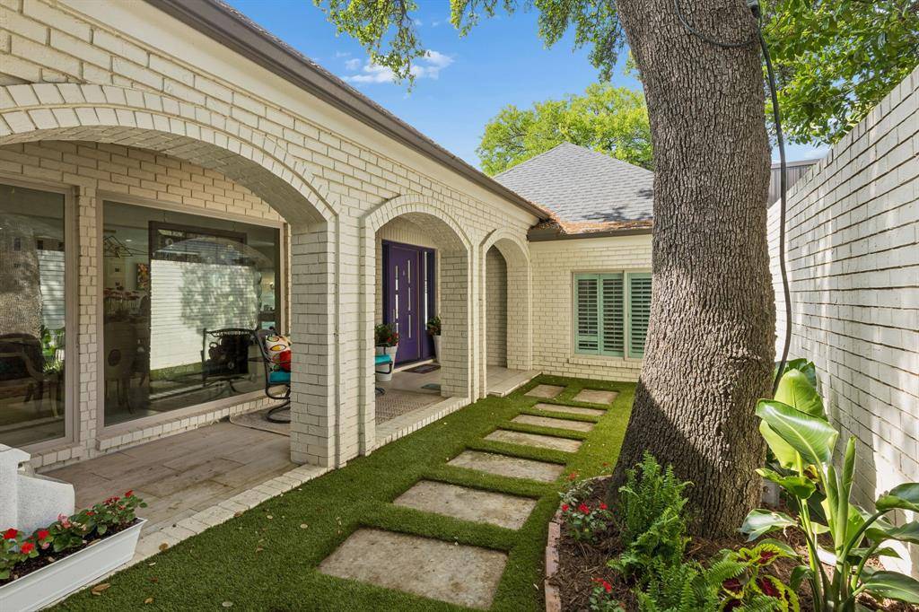 2001 Saint Charles Place, Fort Worth, TX 76107