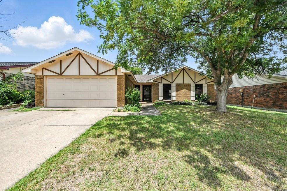 4317 Campion Lane, Fort Worth, TX 76137