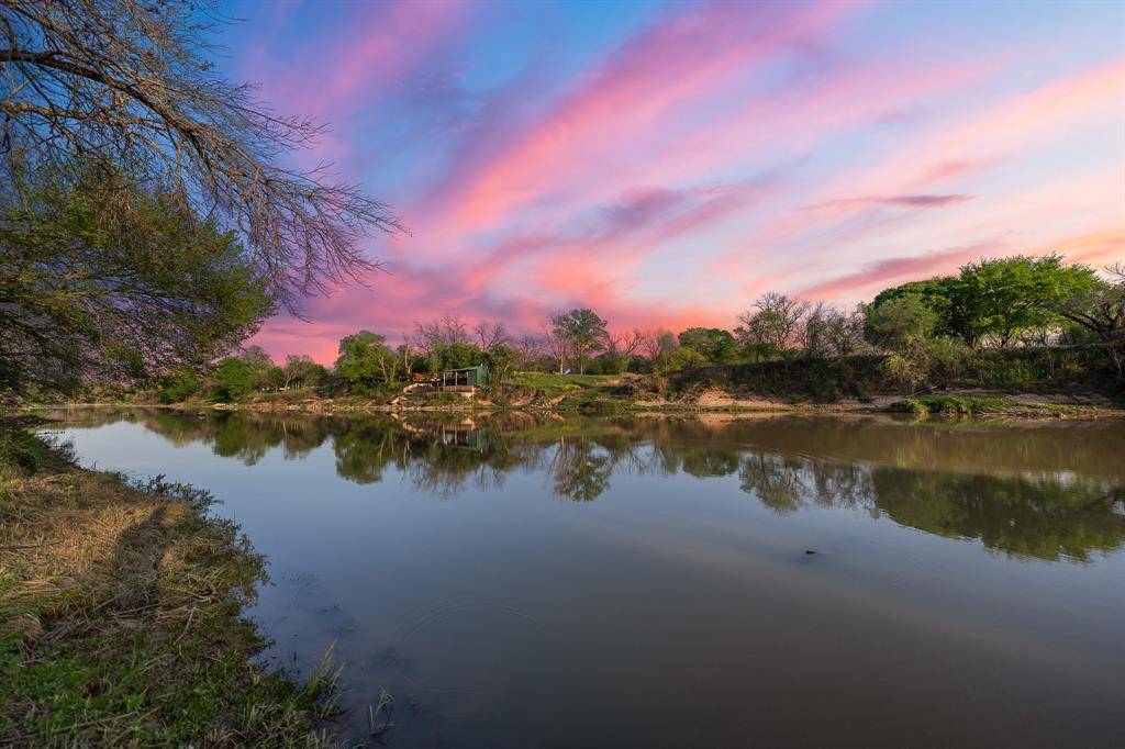 1351 River Road, Waco, TX 76705