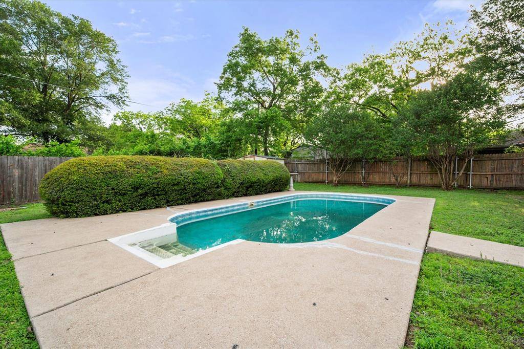 200 W Garrity Street, Corsicana, TX 75110