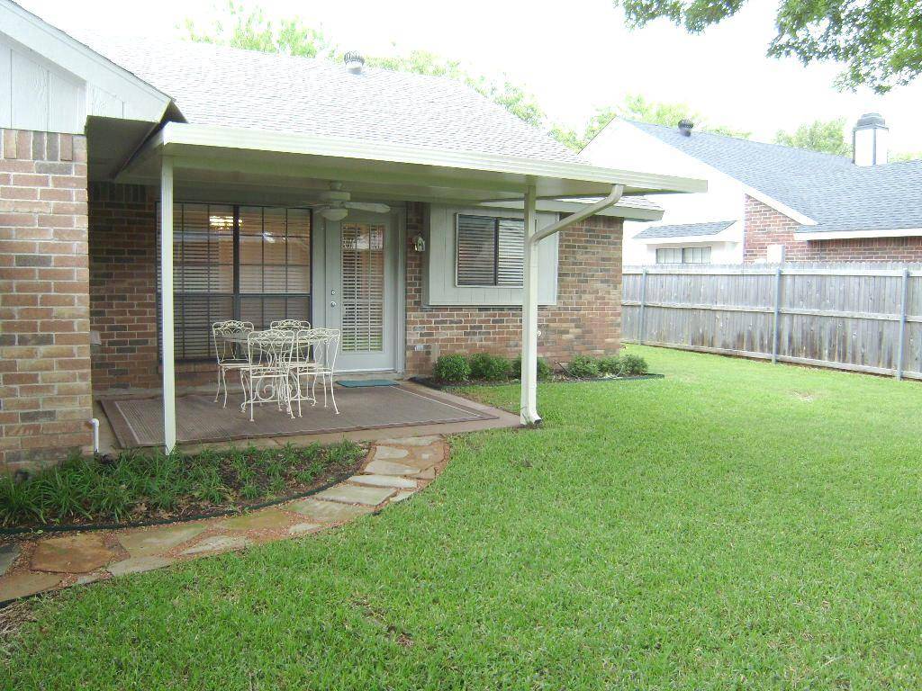 6909 Darton Drive, Plano, TX 75023