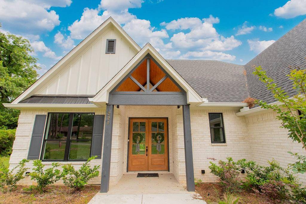 221 Brookside Drive, Hideaway, TX 75771