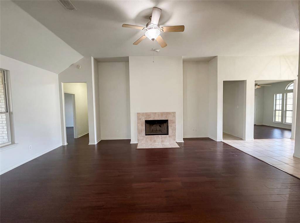 1602 Summercrest Drive, Cleburne, TX 76033