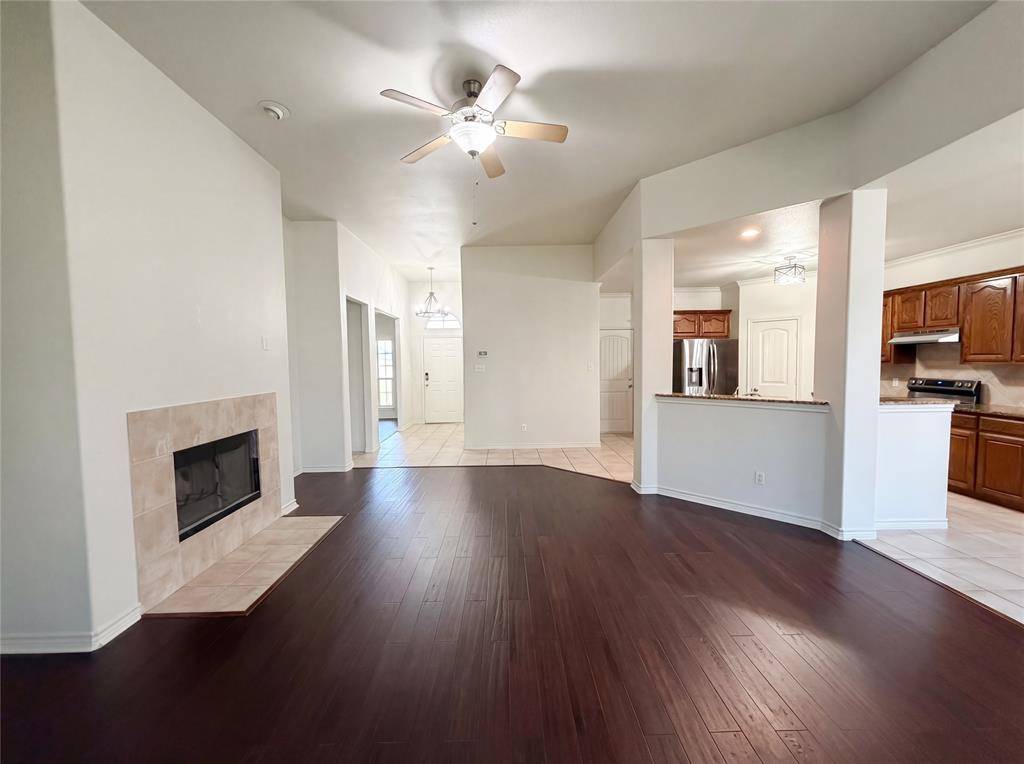 1602 Summercrest Drive, Cleburne, TX 76033