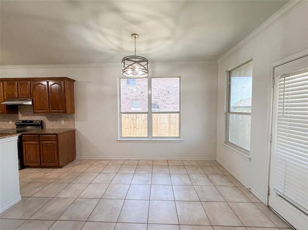 1602 Summercrest Drive, Cleburne, TX 76033