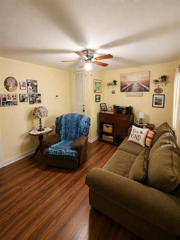 203 Stroud Street, Cleburne, TX 76033