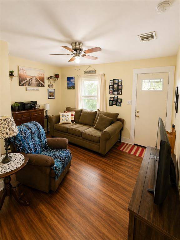 203 Stroud Street, Cleburne, TX 76033