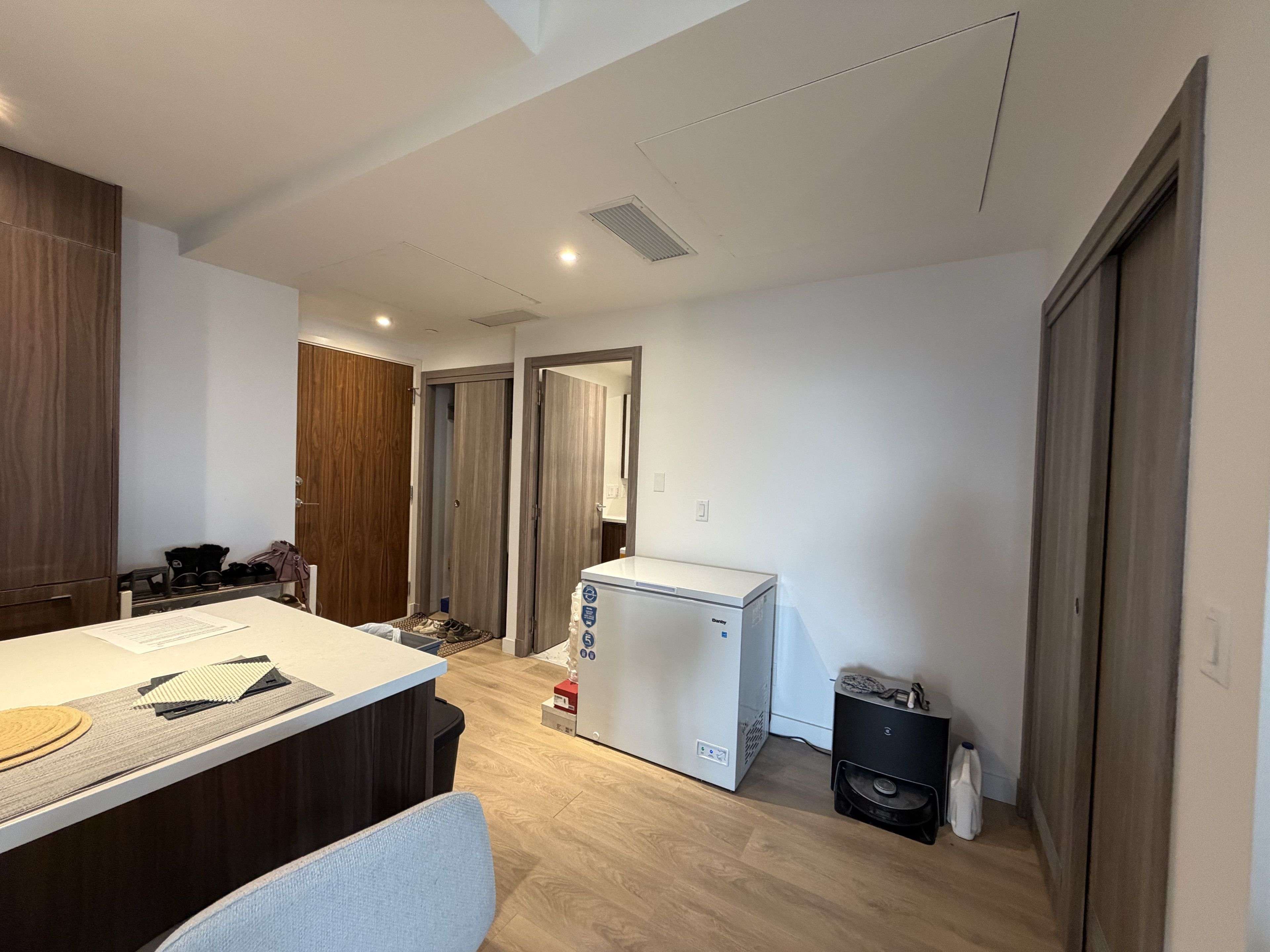 27 McMahon DR #2203, Toronto C15, ON M2K 0J2