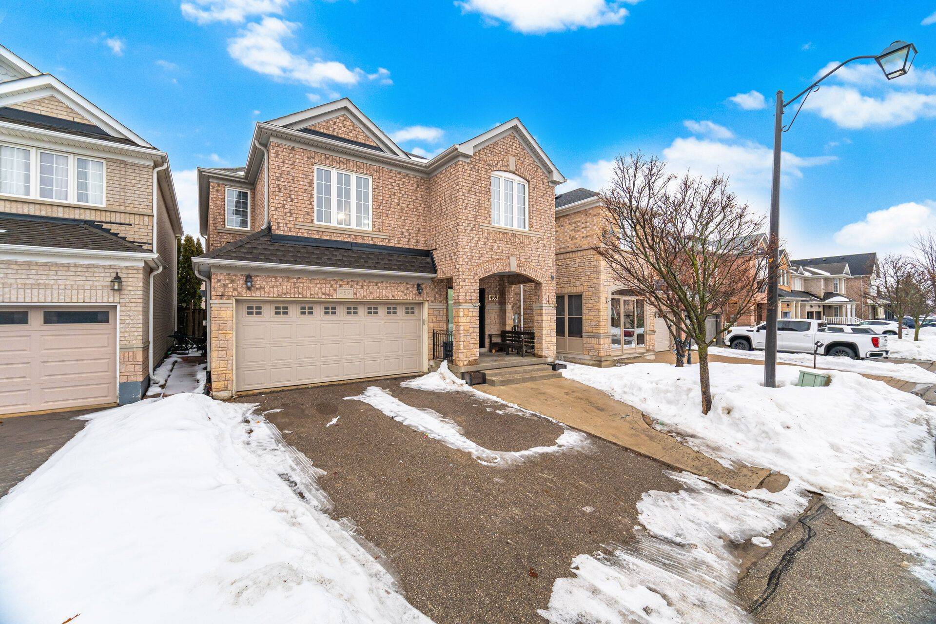 459 Pettit TRL, Milton, ON L9T 6N9