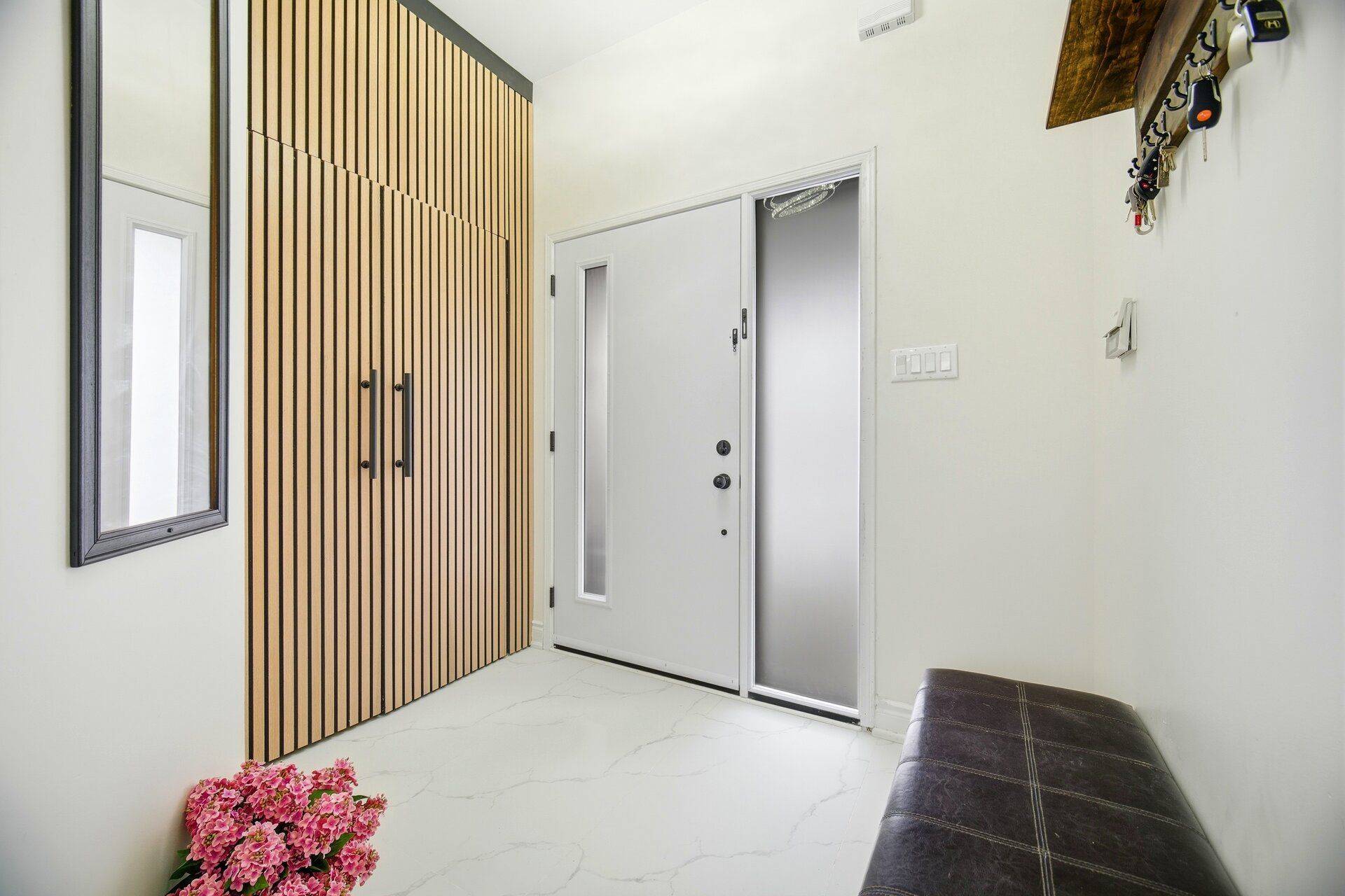 459 Pettit TRL, Milton, ON L9T 6N9