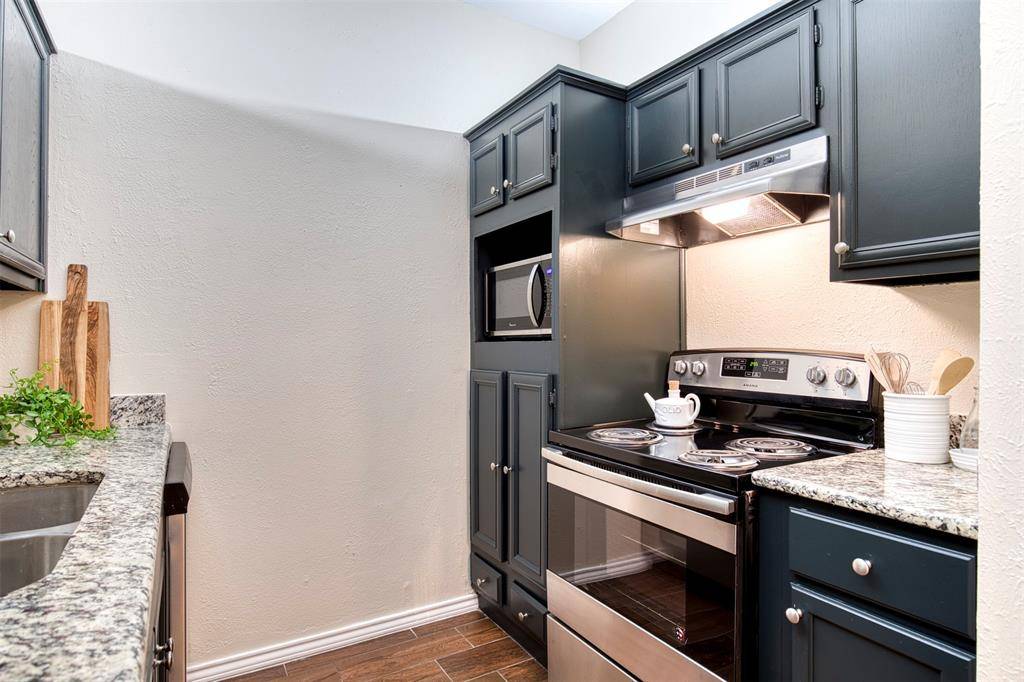 9600 Royal Lane #302, Dallas, TX 75243