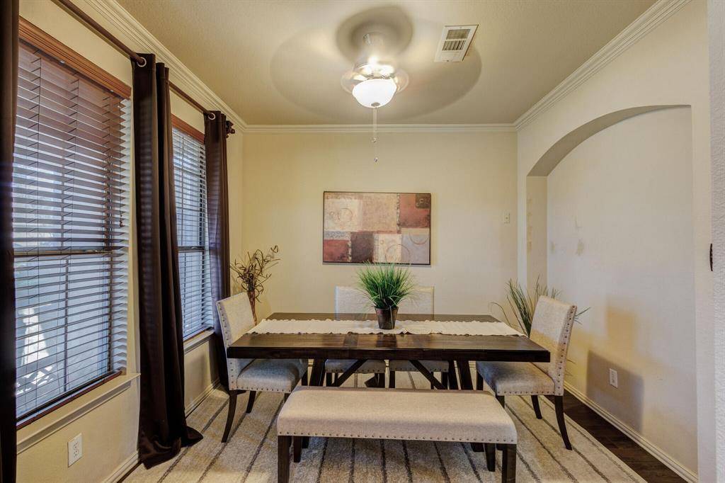 936 Bending Oak Drive, Cedar Hill, TX 75104