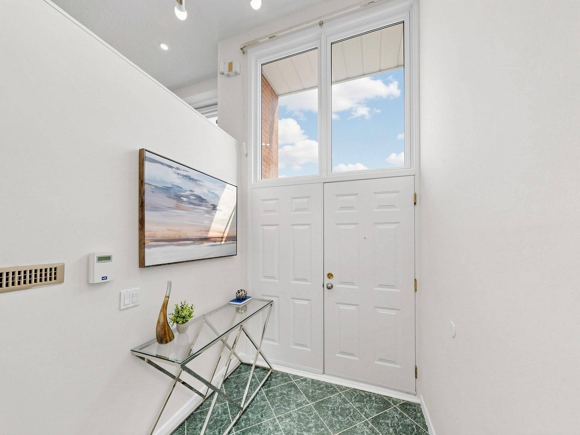 1742 John ST #36, Markham, ON L3T 1Y9