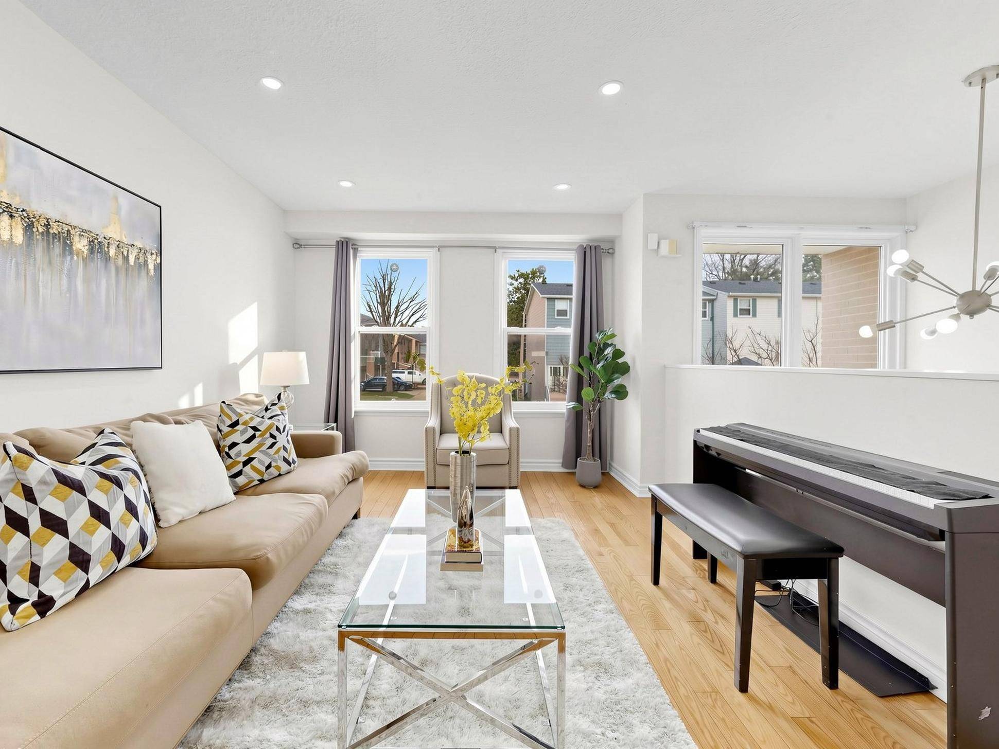 1742 John ST #36, Markham, ON L3T 1Y9