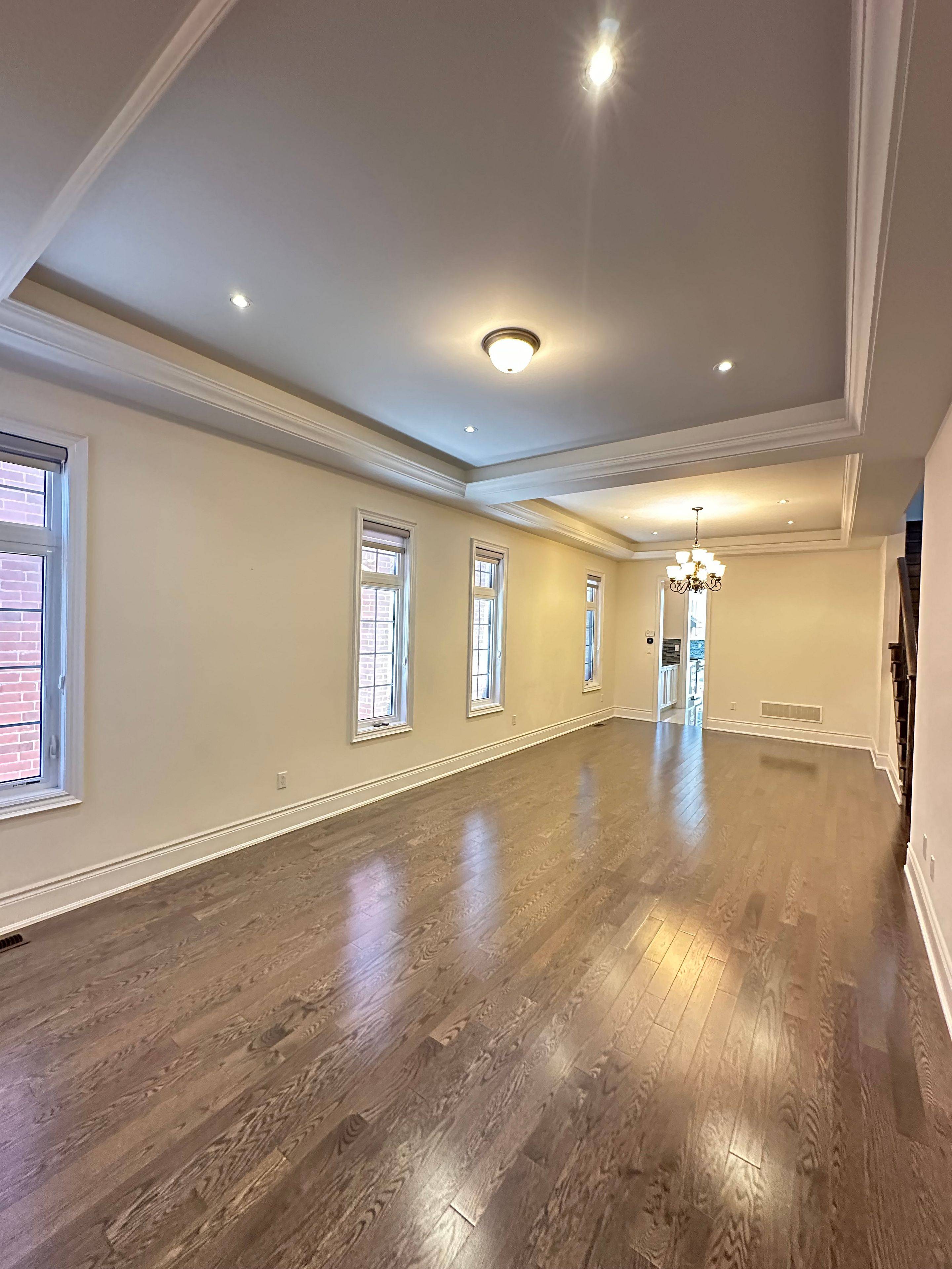 11 Yates AVE, Vaughan, ON L6A 4X5