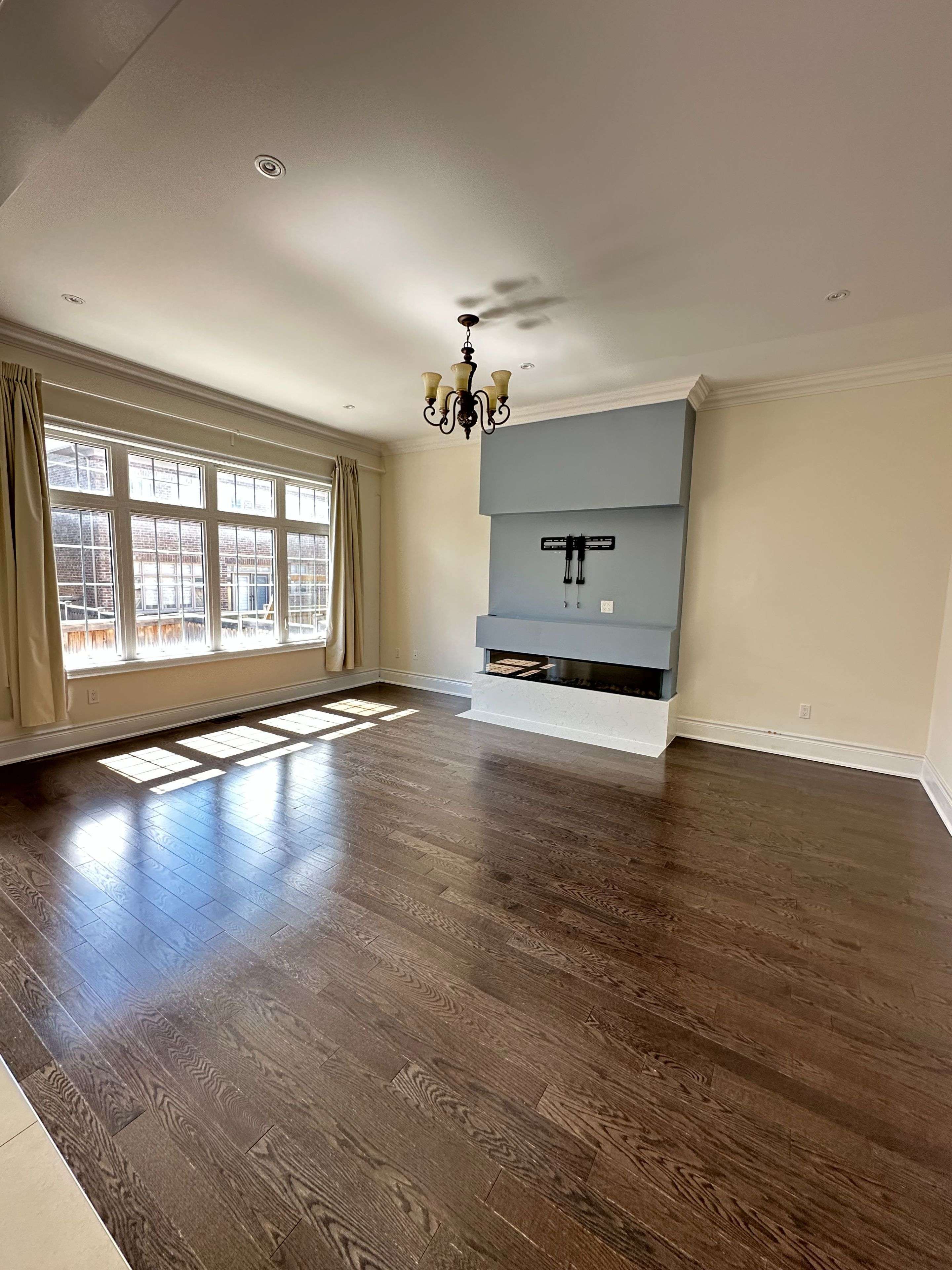 11 Yates AVE, Vaughan, ON L6A 4X5