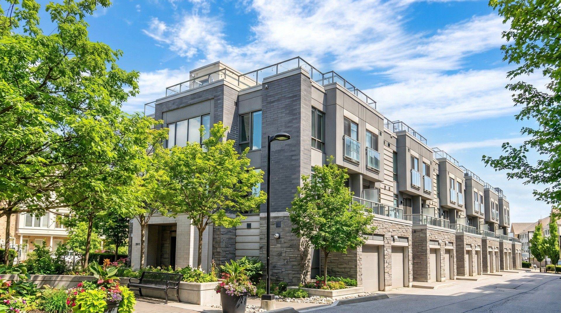 301 South Park RD, Markham, ON L3T 0B9