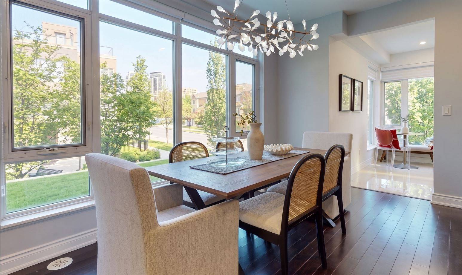 301 South Park RD, Markham, ON L3T 0B9