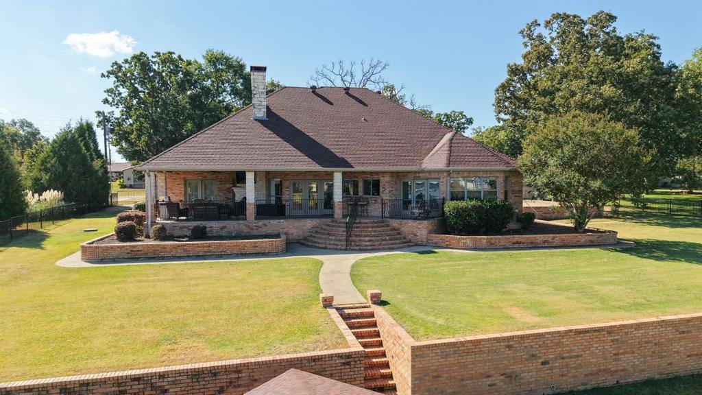 180 Surls Drive, Mabank, TX 75156