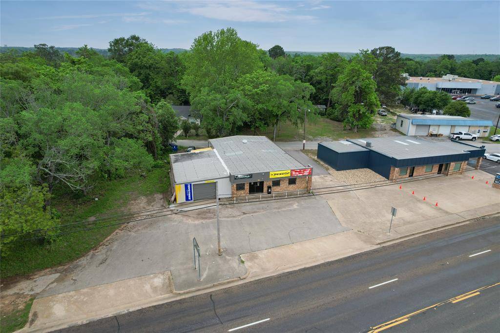 807 W Corsicana Street, Athens, TX 75751