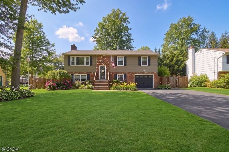 241 Woodside Ln, Bridgewater Twp., NJ 08807