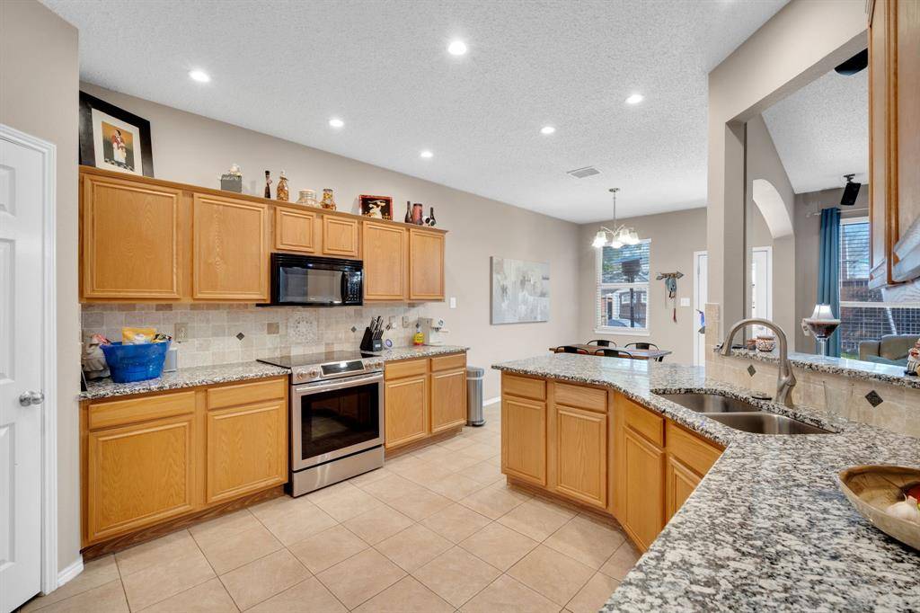 622 Hugh Walker Drive, Mesquite, TX 75149