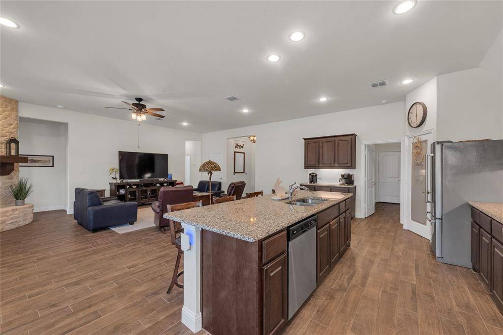 3706 Iron Horse Pass, Krum, TX 76249