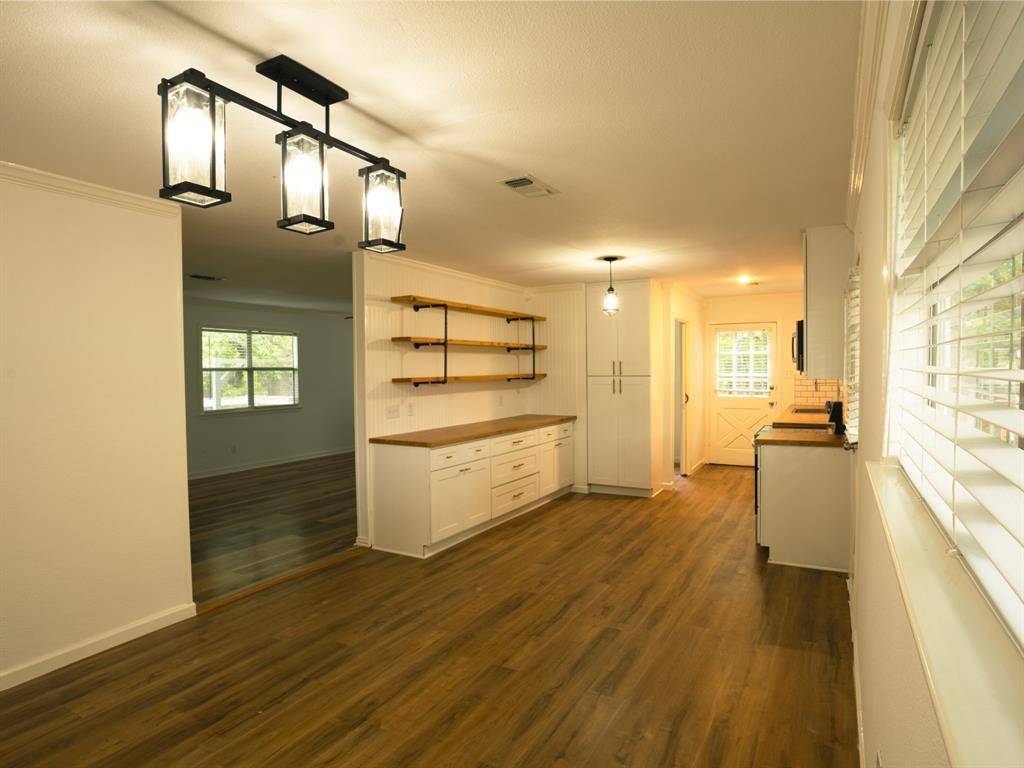 1285 Clark Road, Gainesville, TX 76240