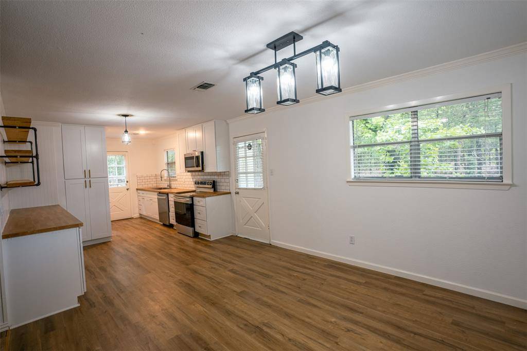 1285 Clark Road, Gainesville, TX 76240