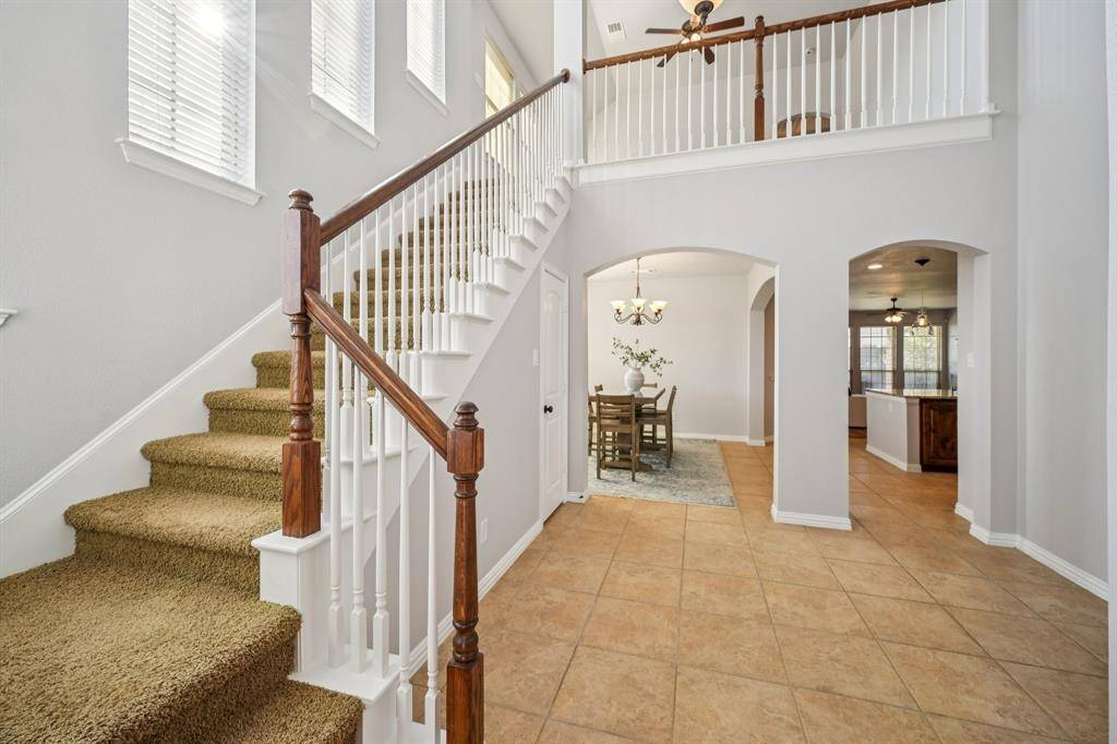 520 Eastland Drive, Lewisville, TX 75056