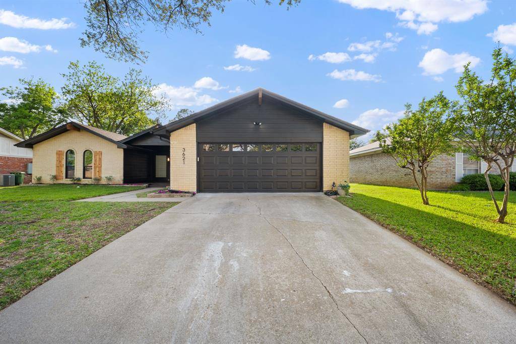 3621 Stephenson Drive, Bedford, TX 76021