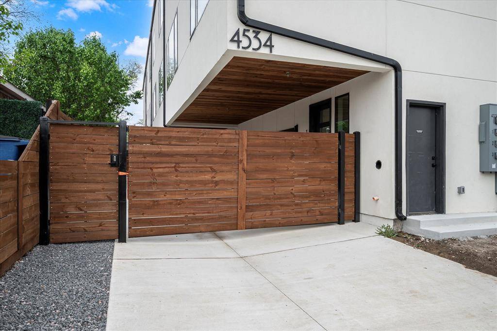 4534 Lake Avenue #104, Dallas, TX 75219