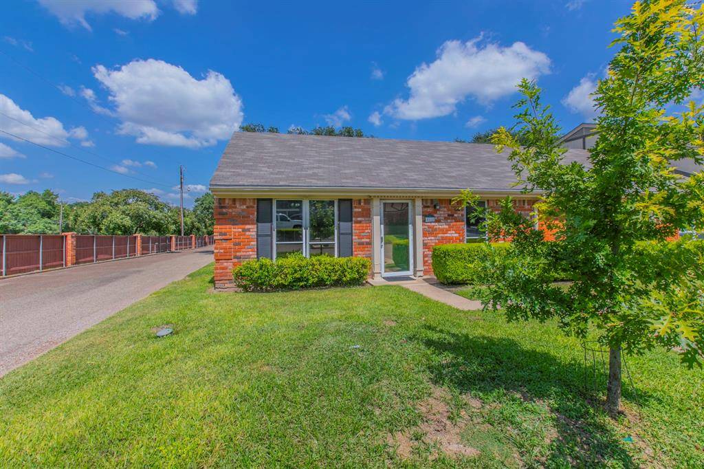 5118 Lake Shore Drive, Waco, TX 76710