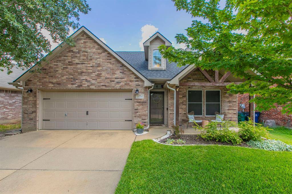 1630 Hillside Drive, Waxahachie, TX 75165