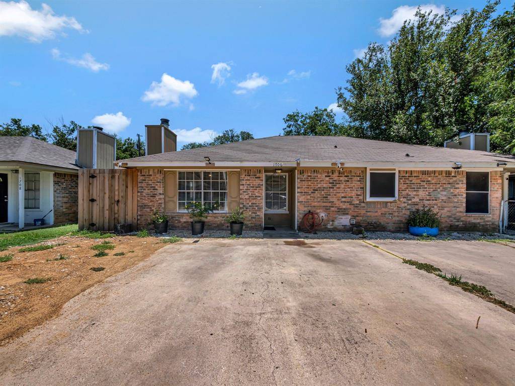 1706 Windsong Lane, Irving, TX 75060