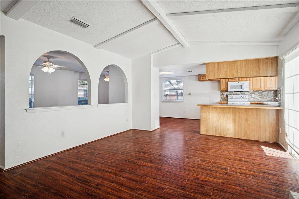 2804 Royal oaks Drive, Plano, TX 75074