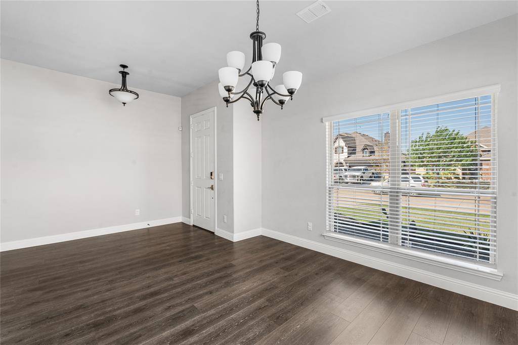 214 Garden Grove Drive, Waxahachie, TX 75165