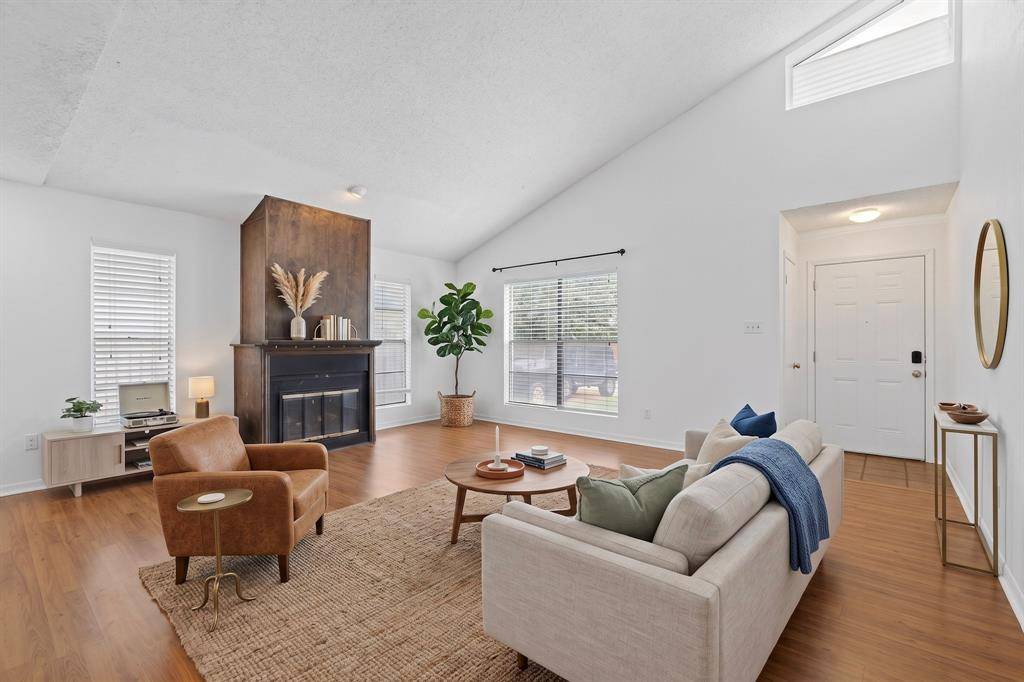 635 Haines Avenue, Dallas, TX 75208