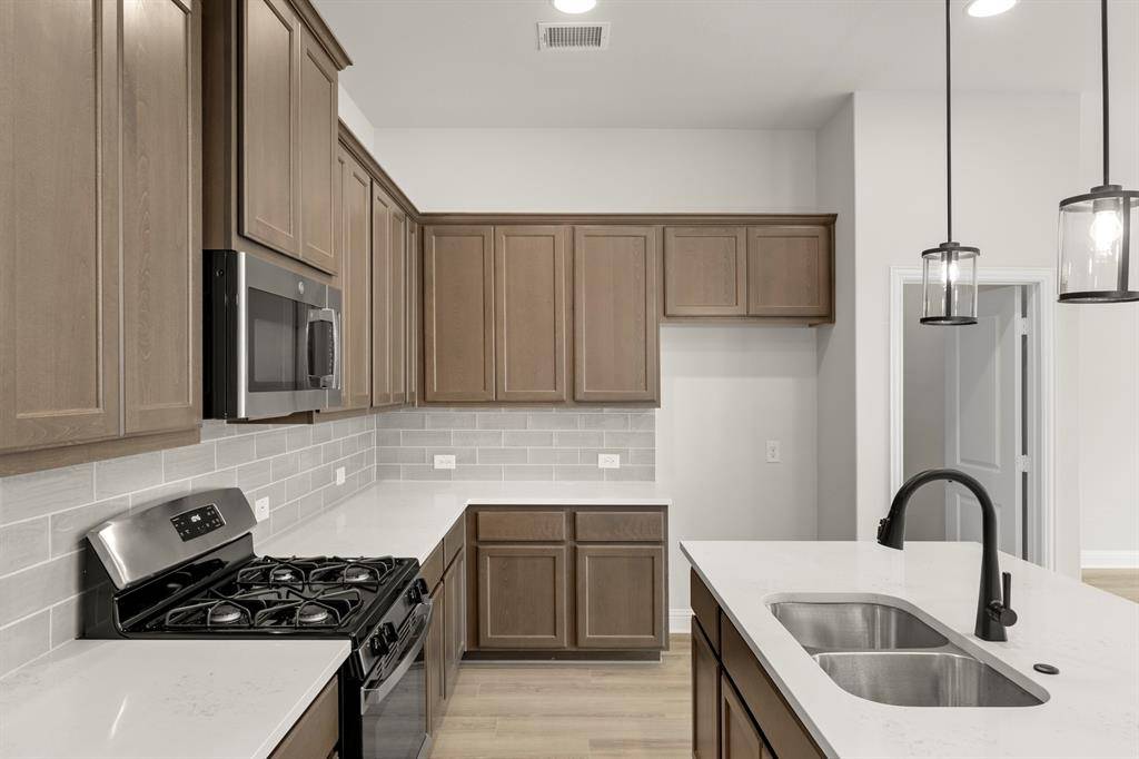 3107 Goldfinch Drive, Royse City, TX 75189