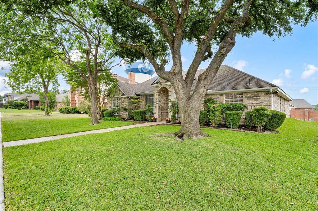 1138 Holly Drive, Carrollton, TX 75010