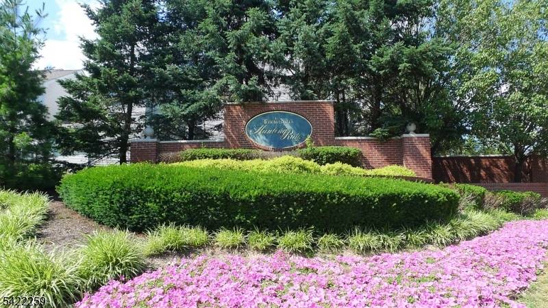 17 Gordon Cir, Parsippany-troy Hills Twp., NJ 07054