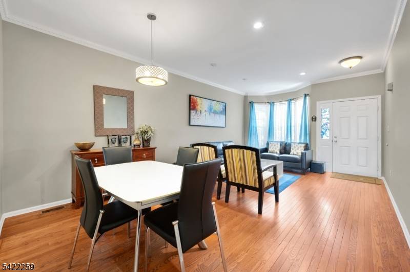 17 Gordon Cir, Parsippany-troy Hills Twp., NJ 07054