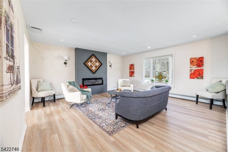 37 Newton Ave, Frankford Twp., NJ 07826