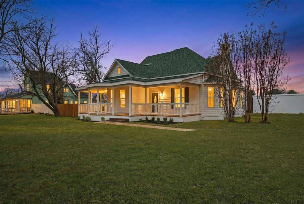 208 S Main Street, Collinsville, TX 76233