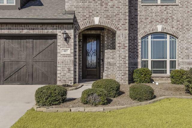 807 Imperial Way, Mansfield, TX 76063