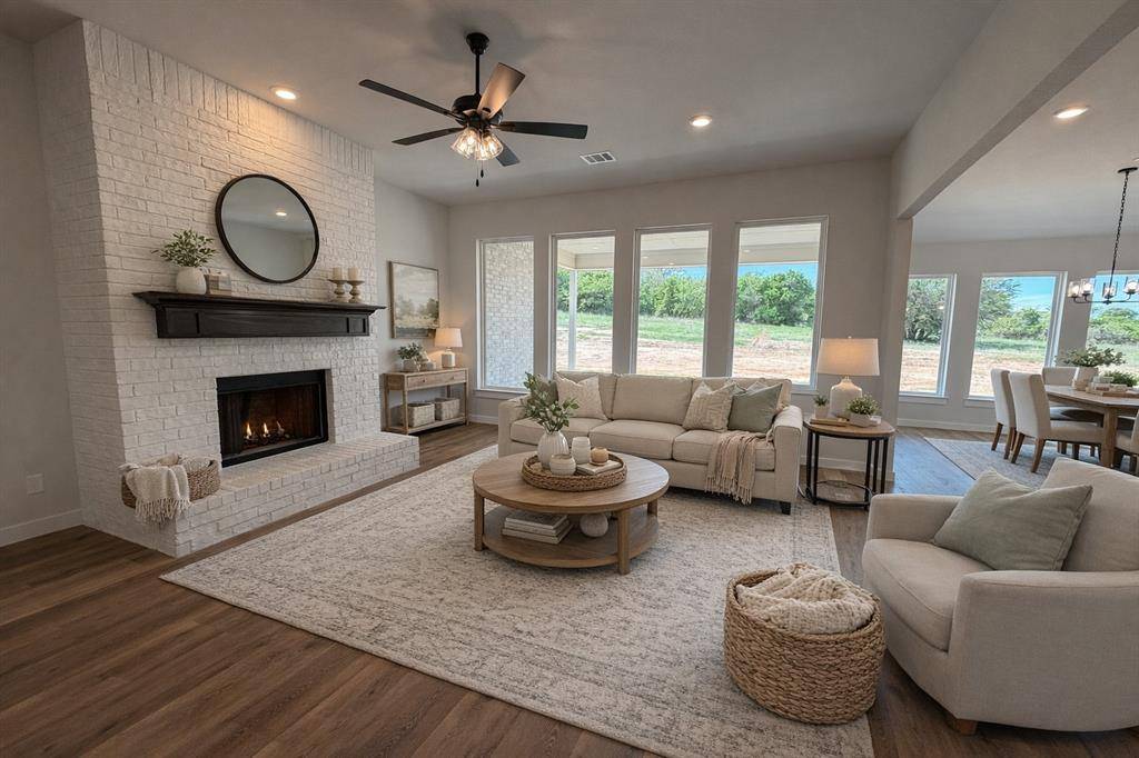 317 Skeen Peak, Springtown, TX 76082