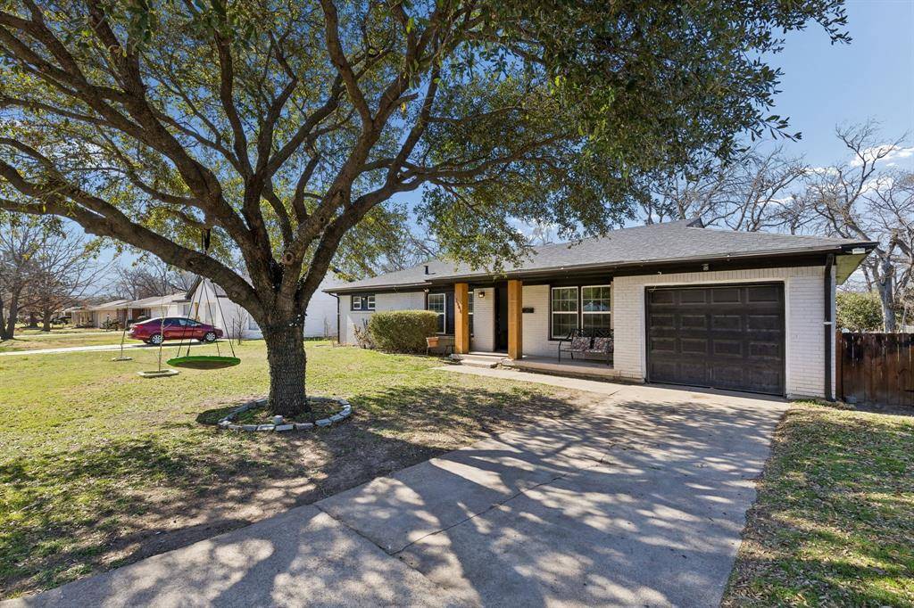 2141 Ridgeview Street, Fort Worth, TX 76119