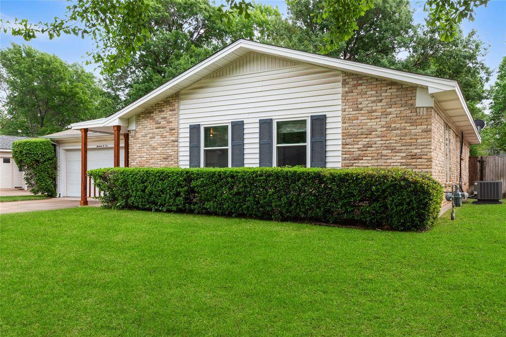 1905 Easy Street, Arlington, TX 76013