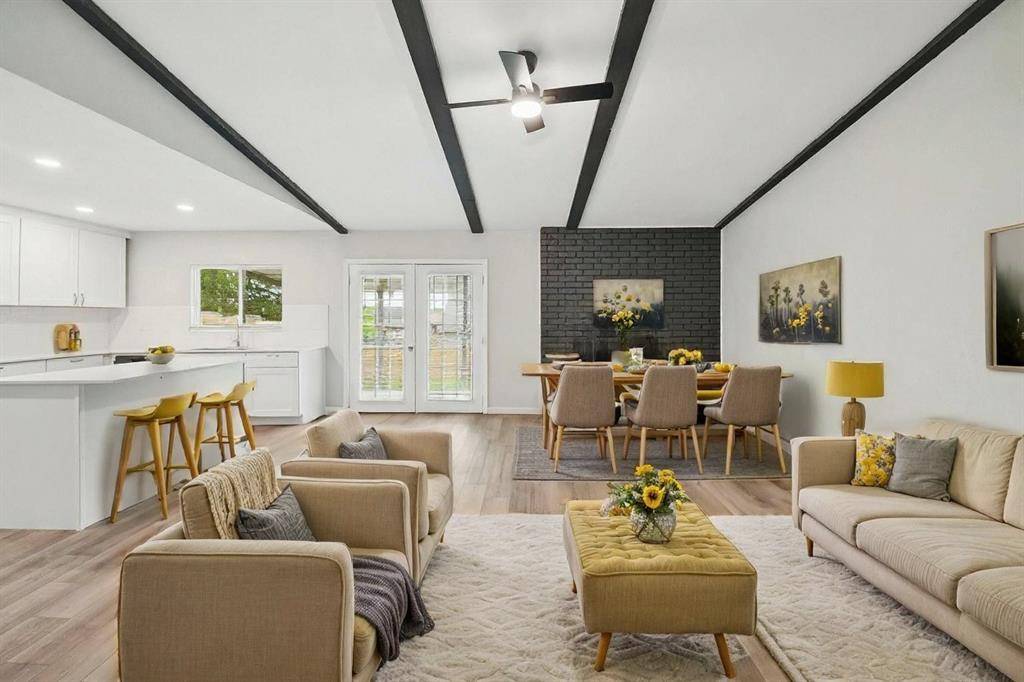 2221 Pennington Drive, Arlington, TX 76014